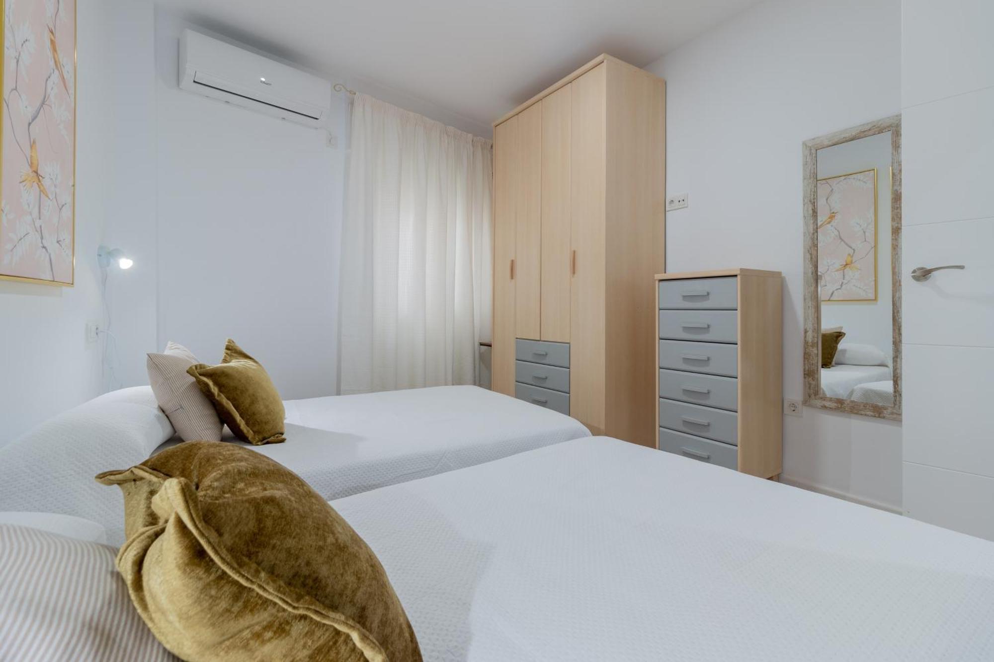 Apartamento Conde Y Luque Кордова Экстерьер фото